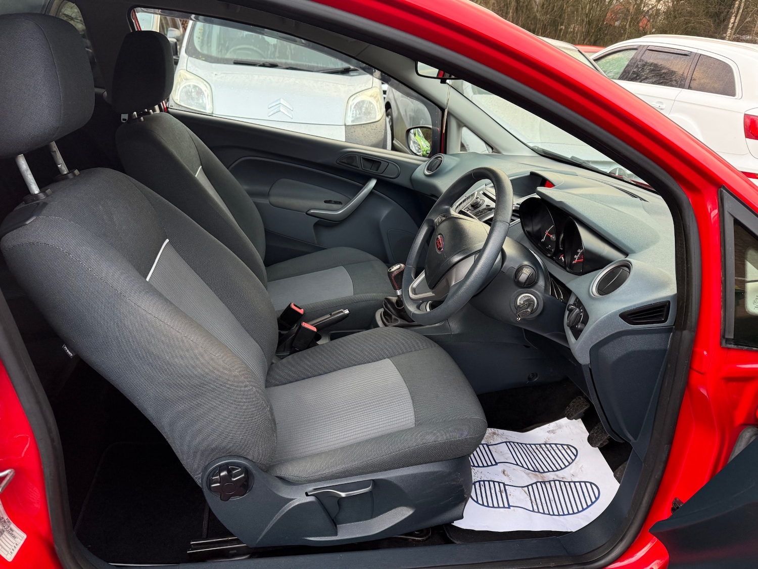 Used Ford Fiesta 2011 for sale - 77173480: Photo 14