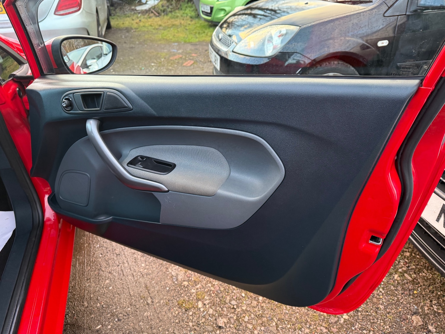 Used Ford Fiesta 2011 for sale - 77173480: Photo 19