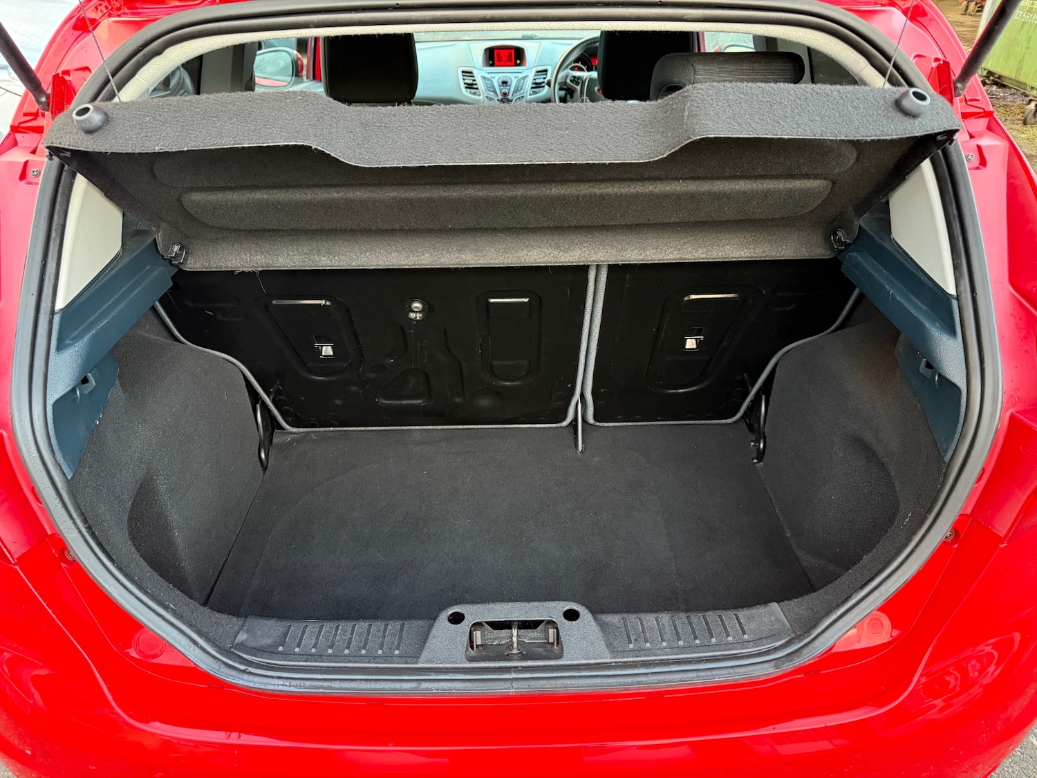 Used Ford Fiesta 2011 for sale - 77173480: Photo 21