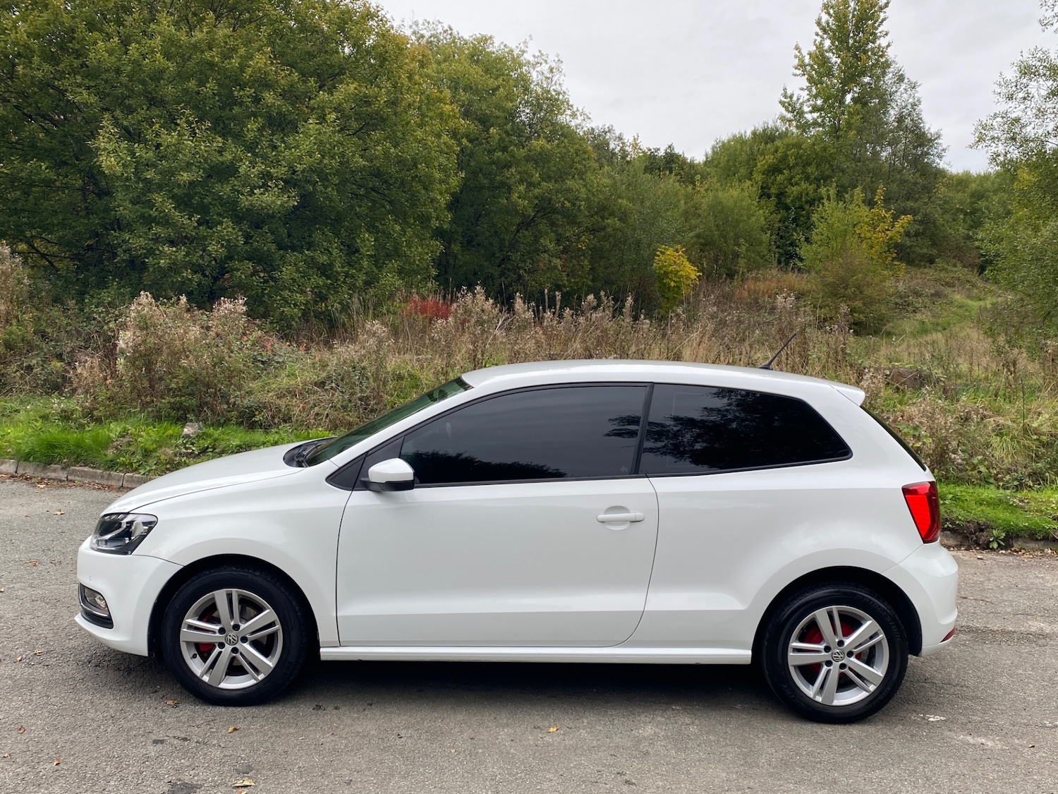 Used Volkswagen Polo 2016 for sale - 76102832: Photo 3