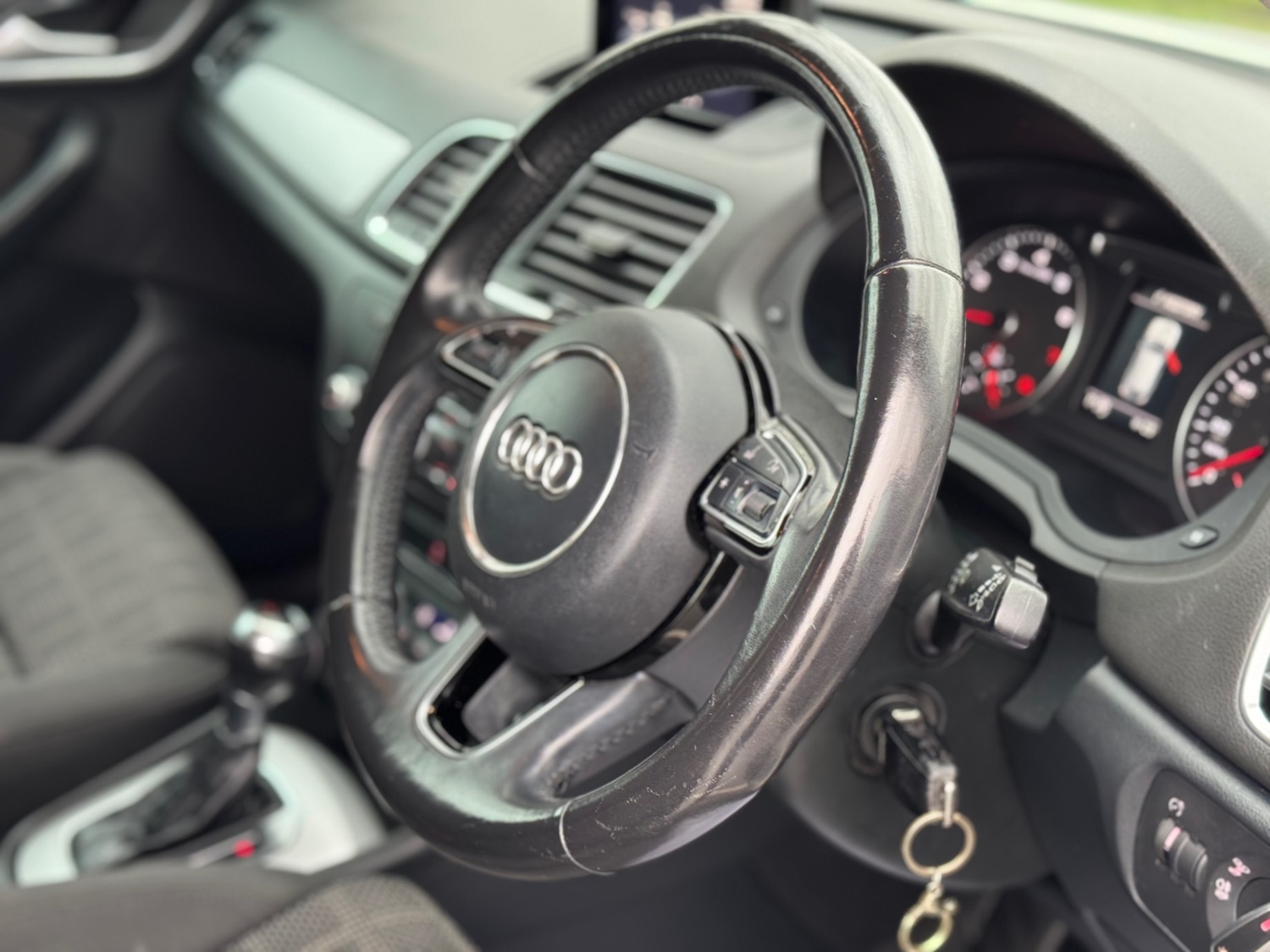 Used Audi Q3 2017 for sale - 77136626: Photo 16