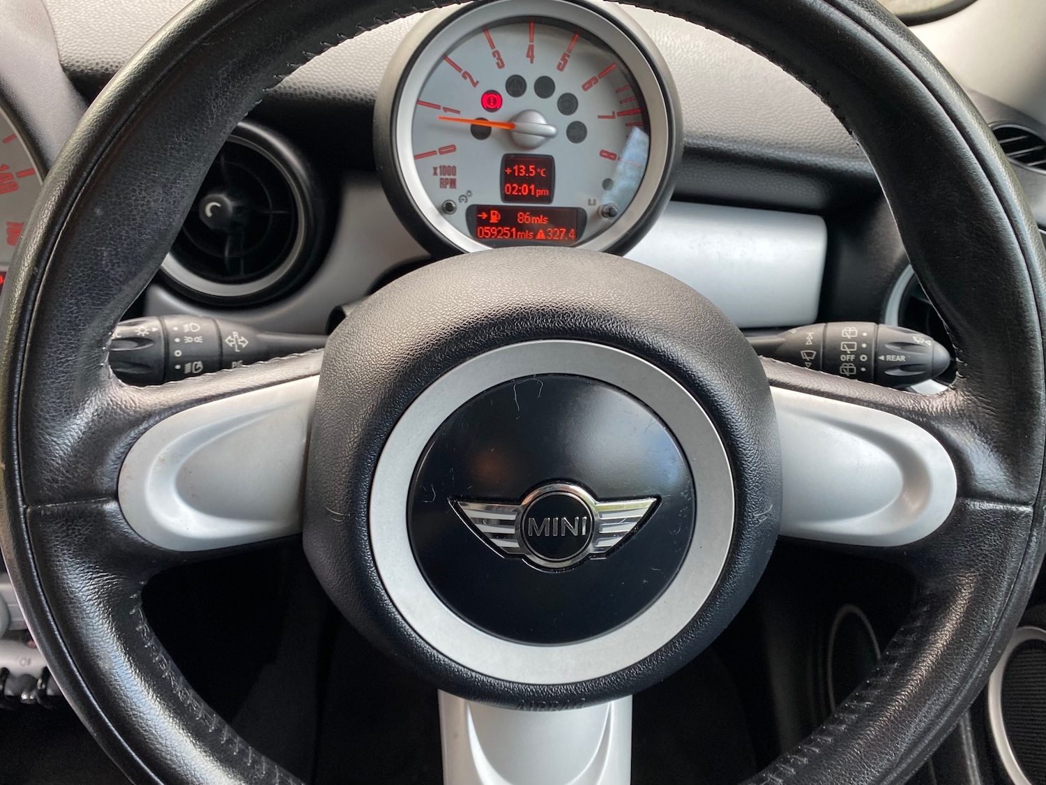 Used MINI Cooper 2010 for sale - 76325880: Photo 10