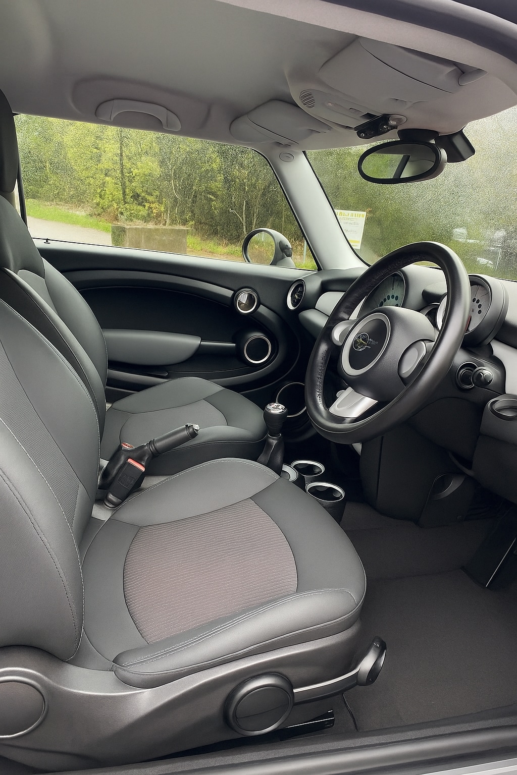 Used MINI Cooper 2010 for sale - 76325880: Photo 11