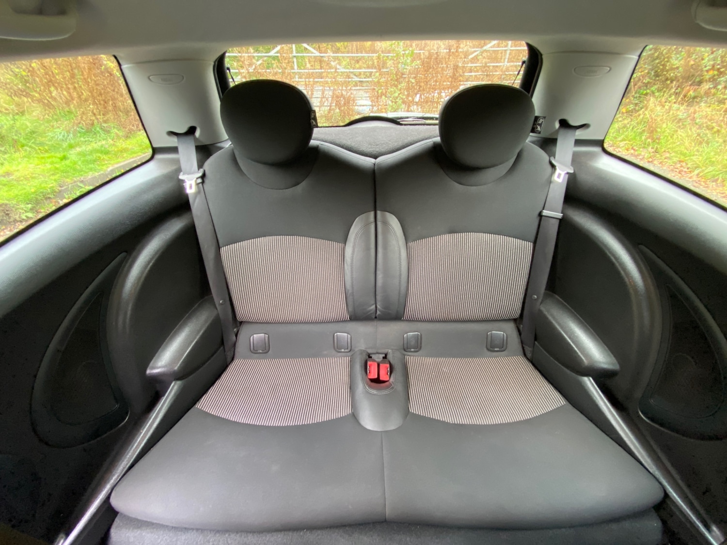 Used MINI Cooper 2010 for sale - 76325880: Photo 21