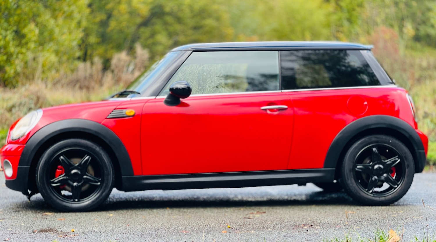 Used MINI Cooper 2010 for sale - 76325880: Photo 3