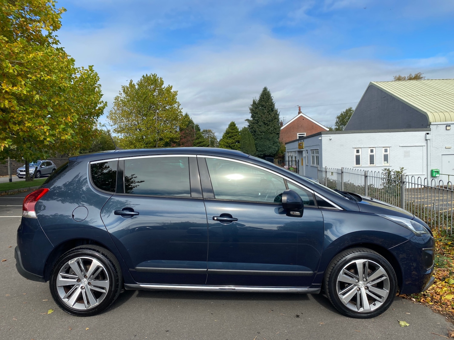 Used Peugeot 3008 2015 for sale - 76187356: Photo 3