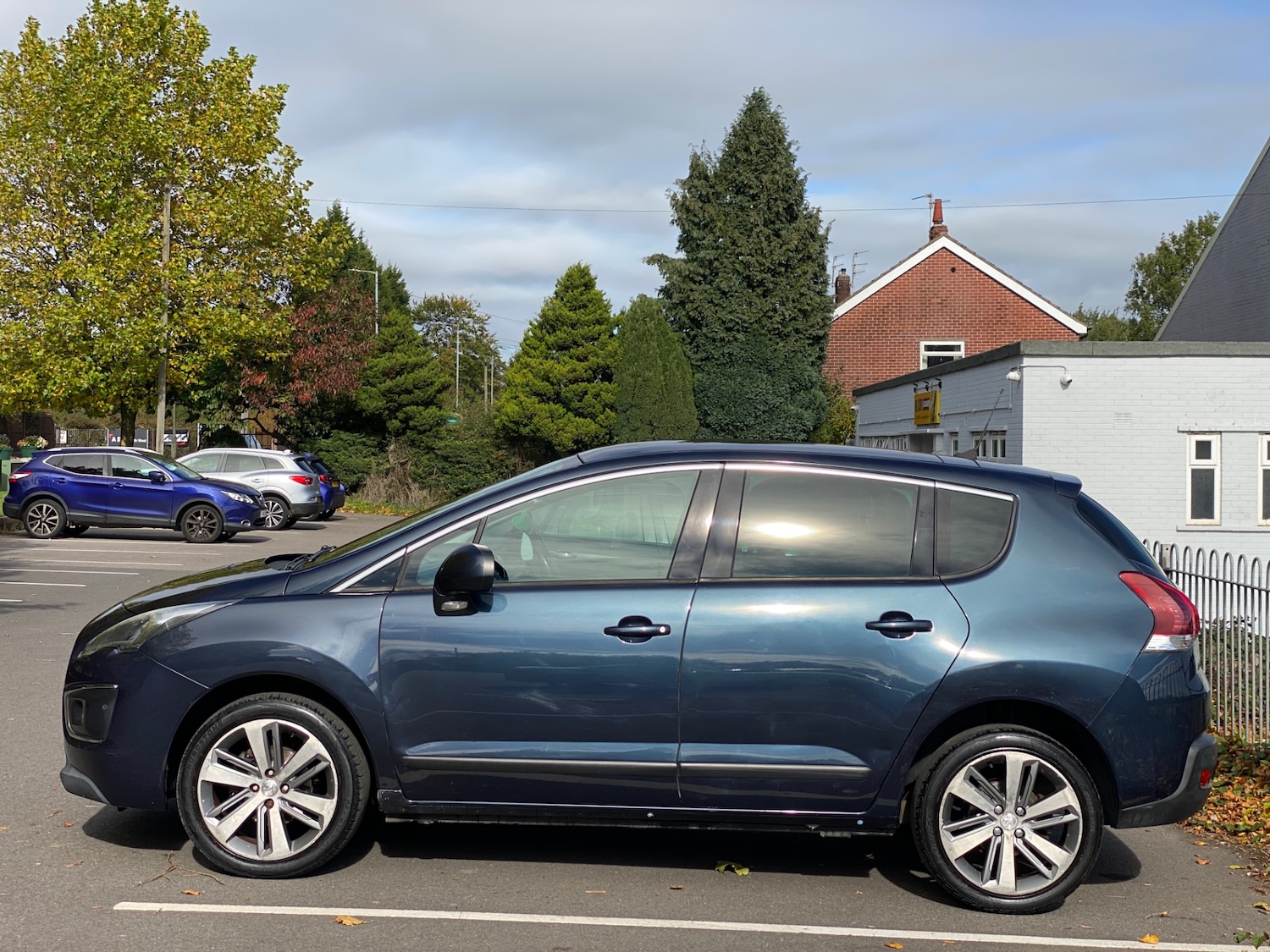 Used Peugeot 3008 2015 for sale - 76187356: Photo 4