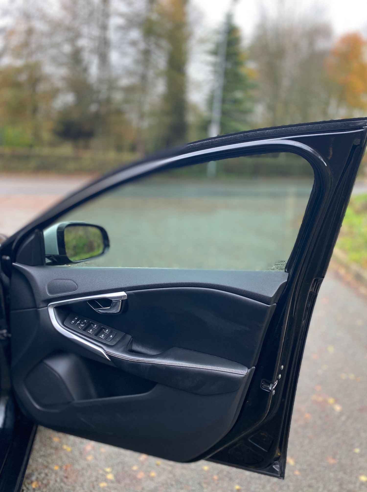 Used Volvo V40 2014 for sale - 76544383: Photo 15