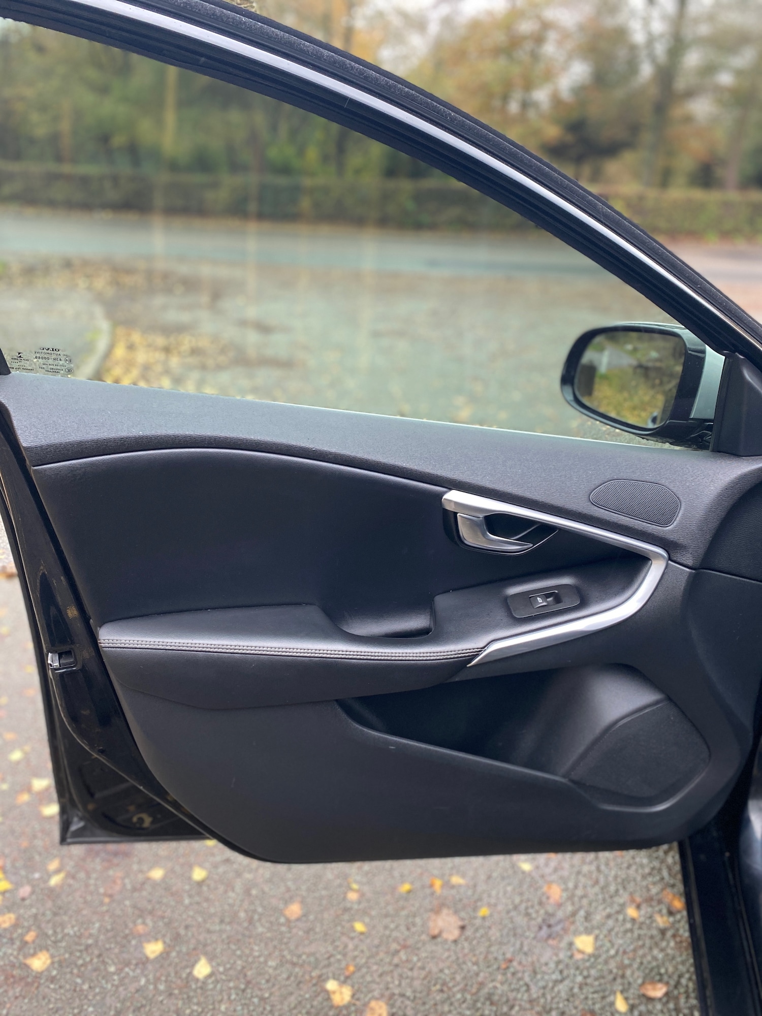 Used Volvo V40 2014 for sale - 76544383: Photo 16