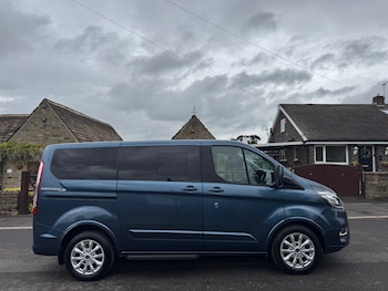 Used Ford Tourneo Custom 2019 for sale - 78692032: Photo