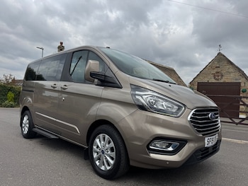 Used Ford Tourneo Custom 2019 for sale - 79296899: Photo