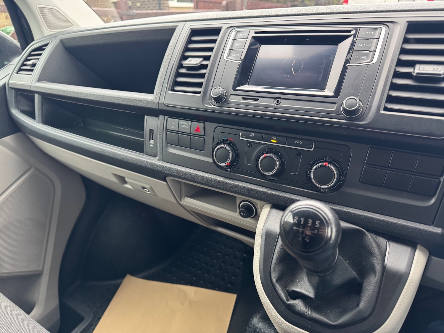 Used Volkswagen Transporter 2018 for sale - 77417119: Photo 10