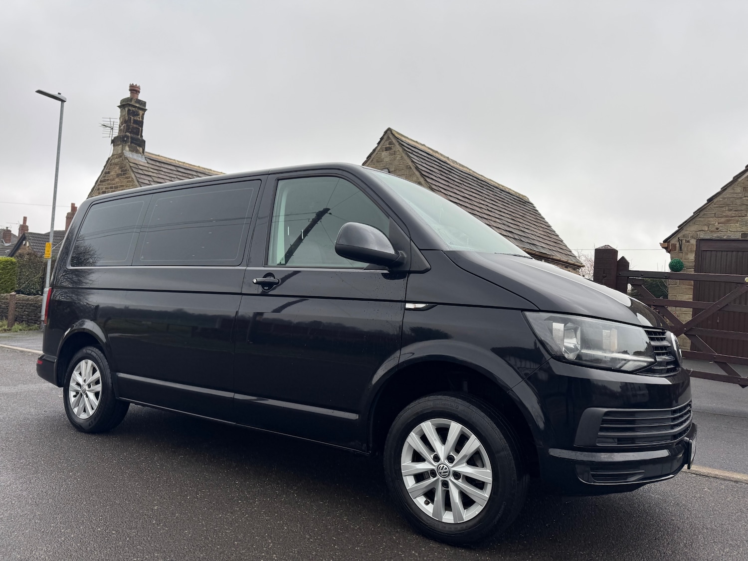 Used Volkswagen Transporter 2018 for sale - 77417119: Photo 2
