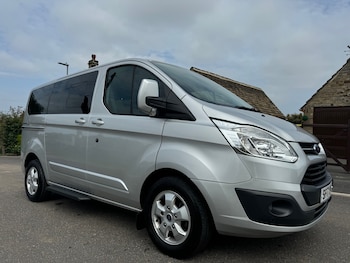 Used Ford Tourneo Custom 2017 for sale - 75355556: Photo
