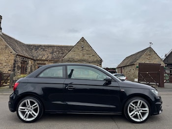 Used Audi A1 2011 for sale - 77691943: Photo