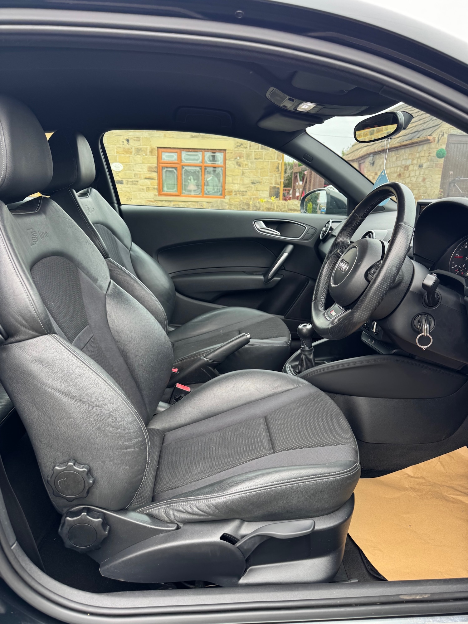 Used Audi A1 2011 for sale - 77691943: Photo 9