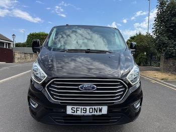 Used Ford Tourneo Custom 2019 for sale - 79519818: Photo