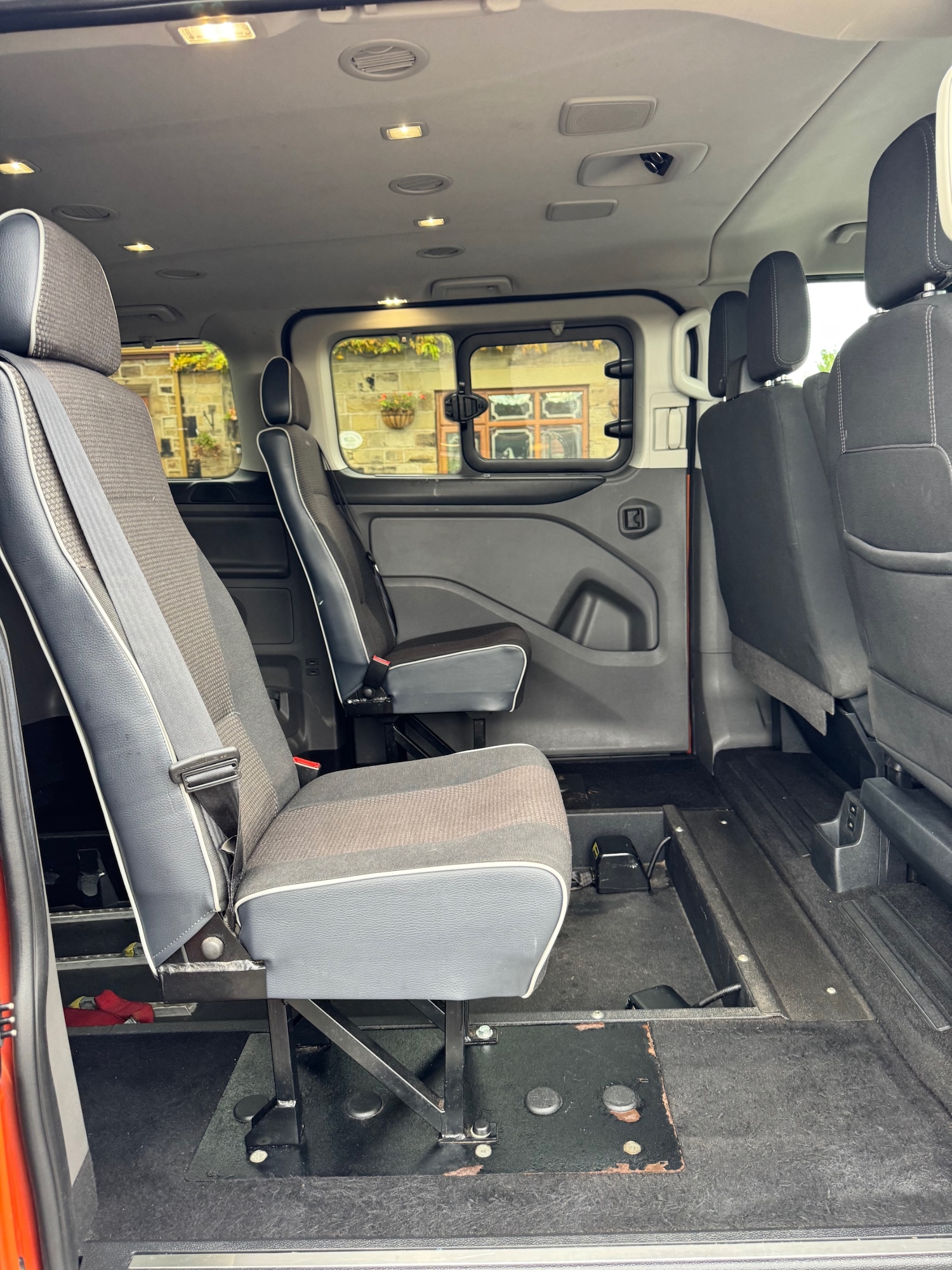 Used Ford Tourneo Custom 2018 for sale - 76557135: Photo 13