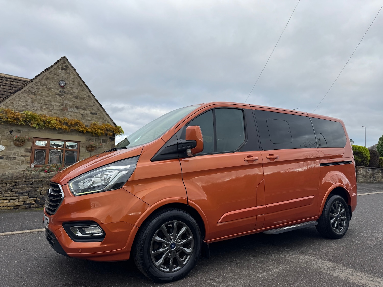 Used Ford Tourneo Custom 2018 for sale - 76557135: Photo 2