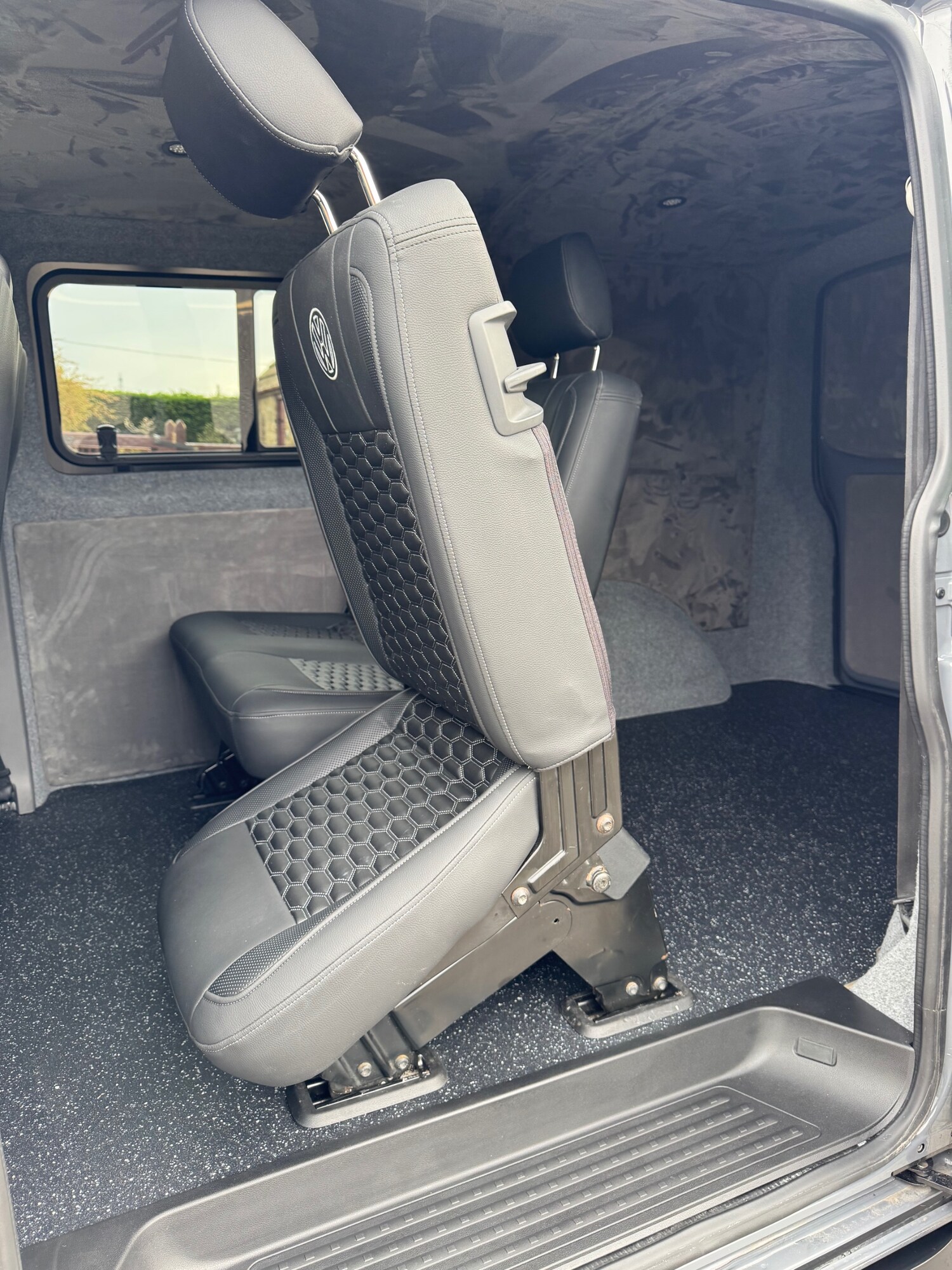 Used Volkswagen Transporter 2024 for sale - 78175861: Photo 19