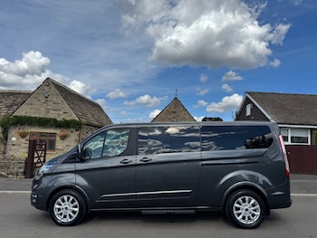 Used Ford Tourneo Custom 2018 for sale - 75925338: Photo
