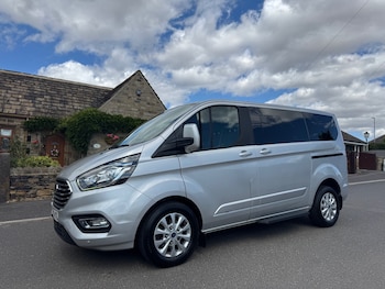 Used Ford Tourneo Custom 2019 for sale - 79400376: Photo