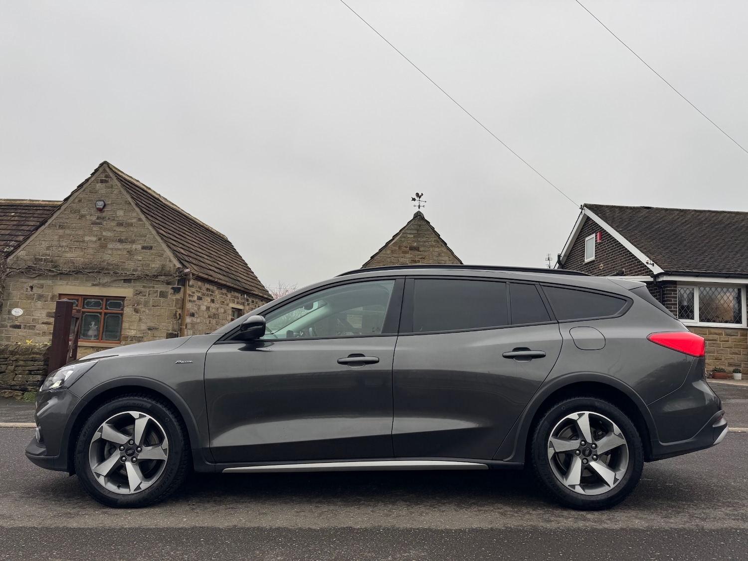 Used Ford Focus 2021 for sale - 77420470: Photo 4