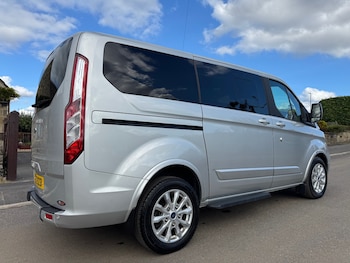 Used Ford Tourneo Custom 2022 for sale - 76131054: Photo