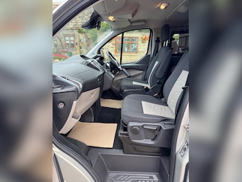 Used Ford Tourneo Custom 2018 for sale - 75715459: Photo