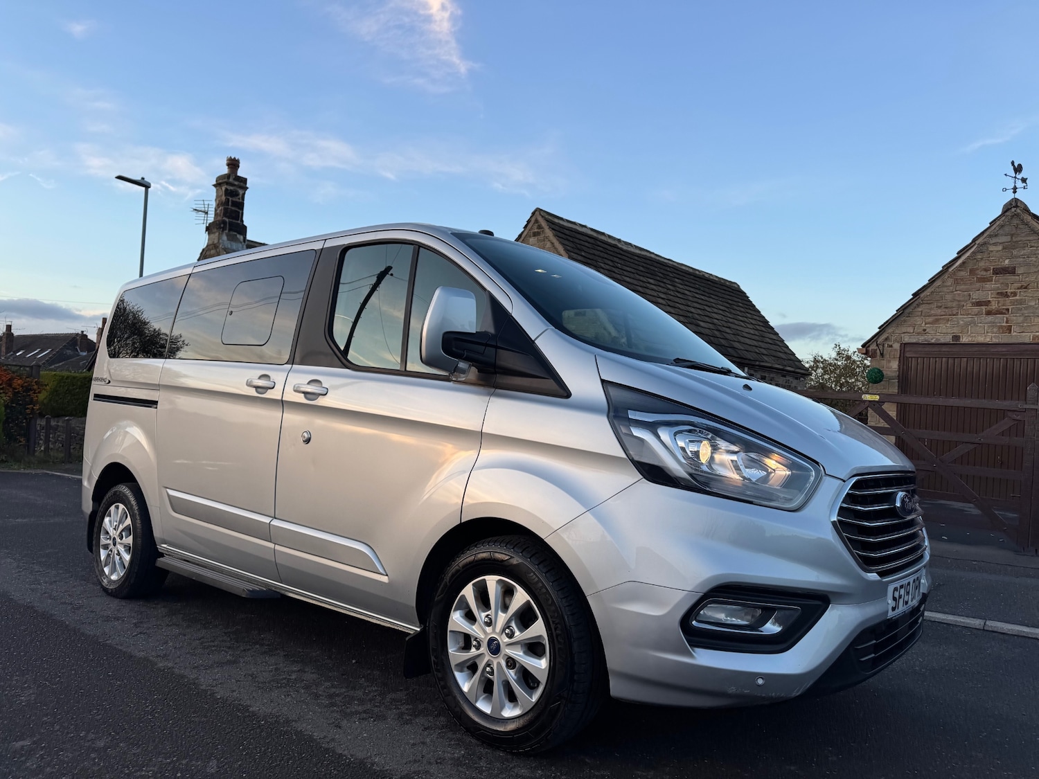Used Ford Tourneo Custom 2019 for sale - 76780540: Photo 1