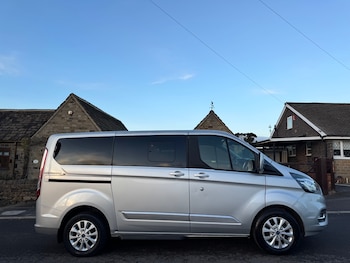 Used Ford Tourneo Custom 2019 for sale - 76780540: Photo