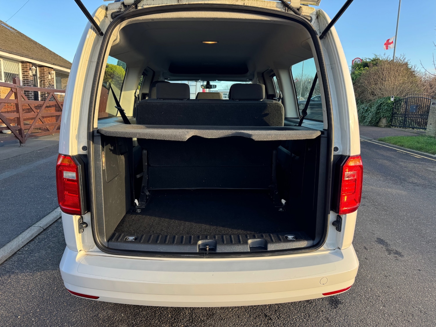 Used Volkswagen Caddy Maxi Life 2016 for sale - 77005661: Photo 12