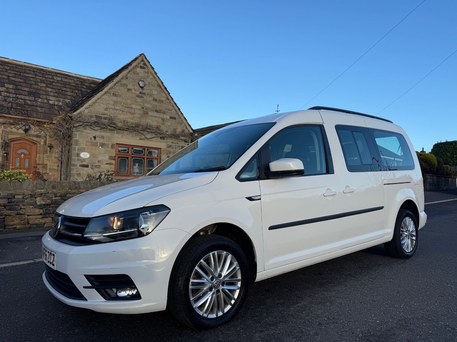Used Volkswagen Caddy Maxi Life 2016 for sale - 77005661: Photo 2