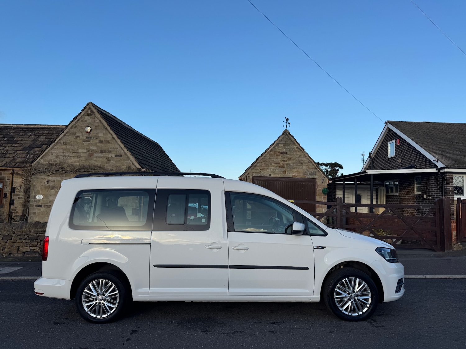 Used Volkswagen Caddy Maxi Life 2016 for sale - 77005661: Photo 4