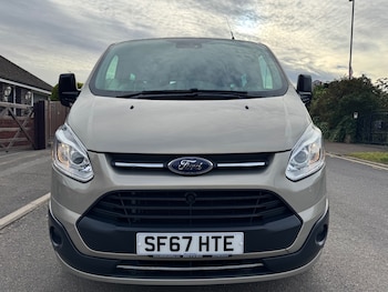 Used Ford Tourneo Custom 2017 for sale - 75848154: Photo
