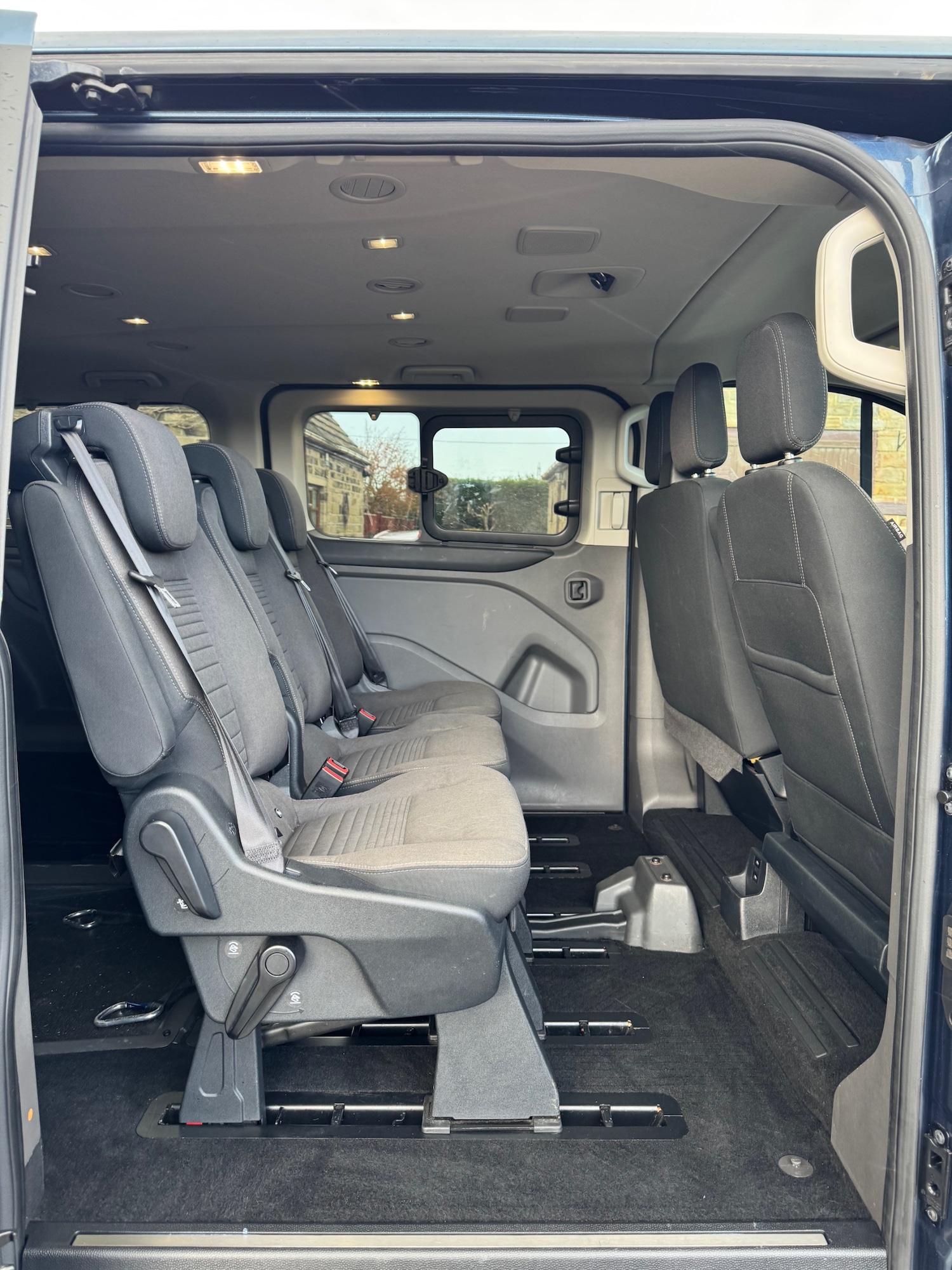 Used Ford Tourneo Custom 2018 for sale - 78123705: Photo 2