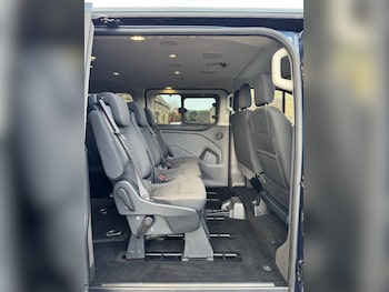 Used Ford Tourneo Custom 2018 for sale - 78123705: Photo