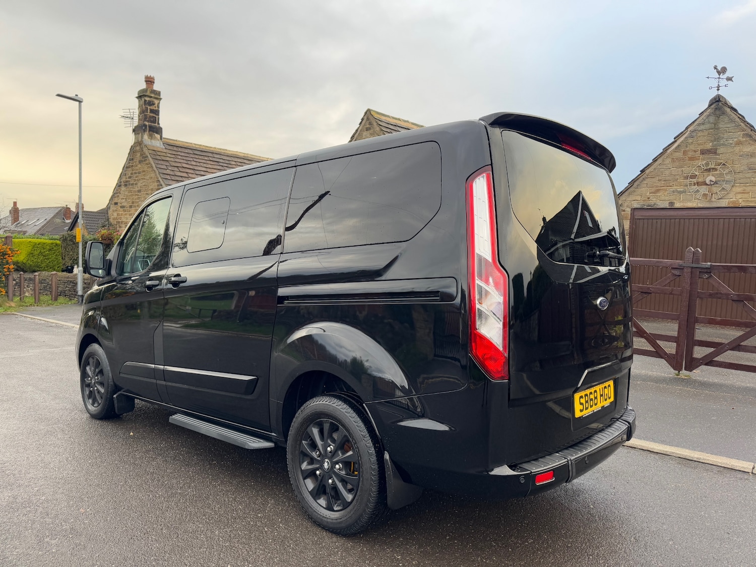 Used Ford Tourneo Custom 2019 for sale - 76615936: Photo 2