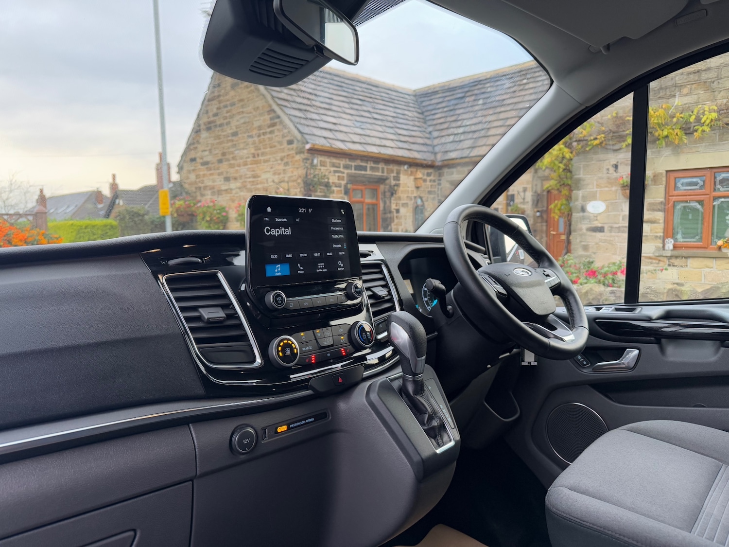 Used Ford Tourneo Custom 2019 for sale - 76615936: Photo 9