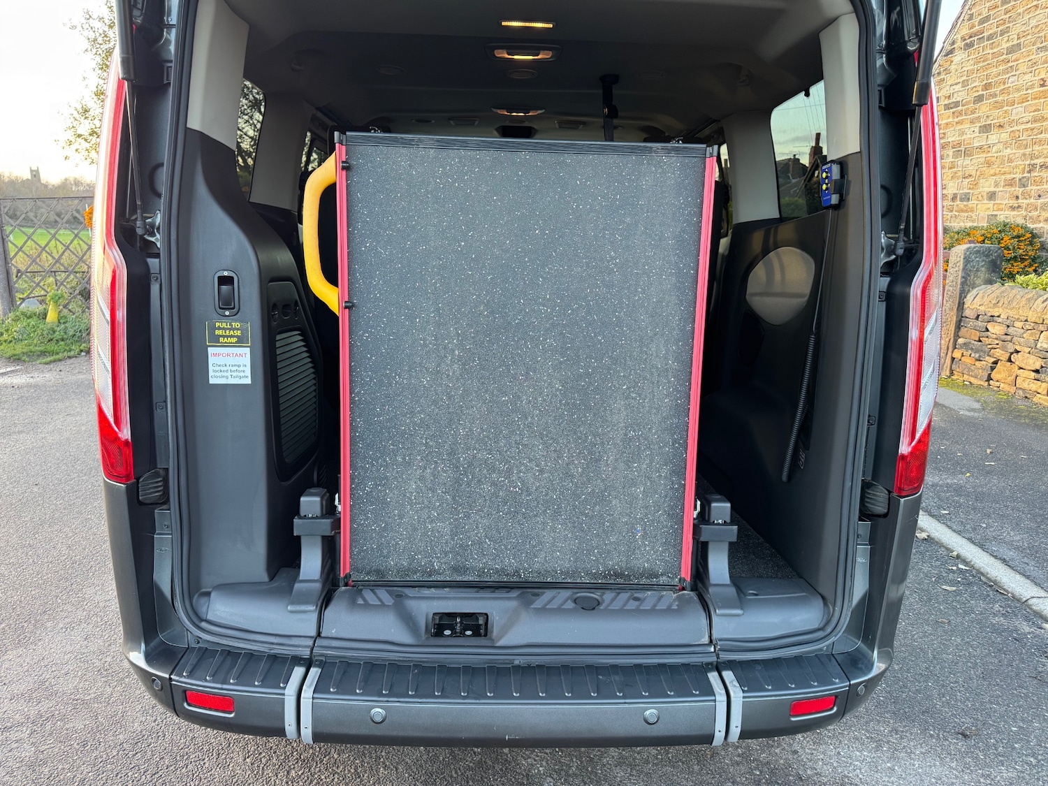 Used Ford Tourneo Custom 2018 for sale - 76780478: Photo 16