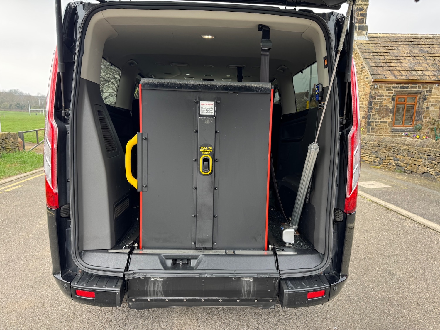 Used Ford Tourneo Custom 2019 for sale - 77805333: Photo 15