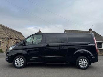 Used Ford Tourneo Custom 2019 for sale - 77805333: Photo