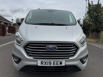 Used Ford Tourneo Custom 2019 for sale - 79585335: Photo