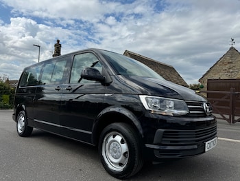 Used Volkswagen Transporter Shuttle 2017 for sale - 75294027: Photo