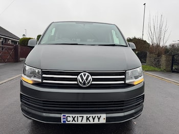 Used Volkswagen Transporter Shuttle 2017 for sale - 77483199: Photo