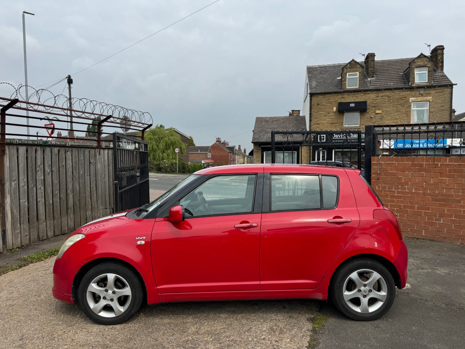 Suzuki Swift 2006 (06) - SUZUKI SWIFT 1.5 GLX 5dr - Image 3