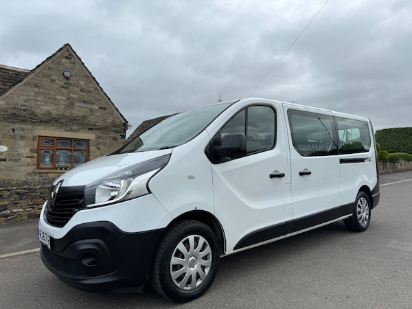 Used Renault Trafic 2017 for sale - 70646205: Photo 2