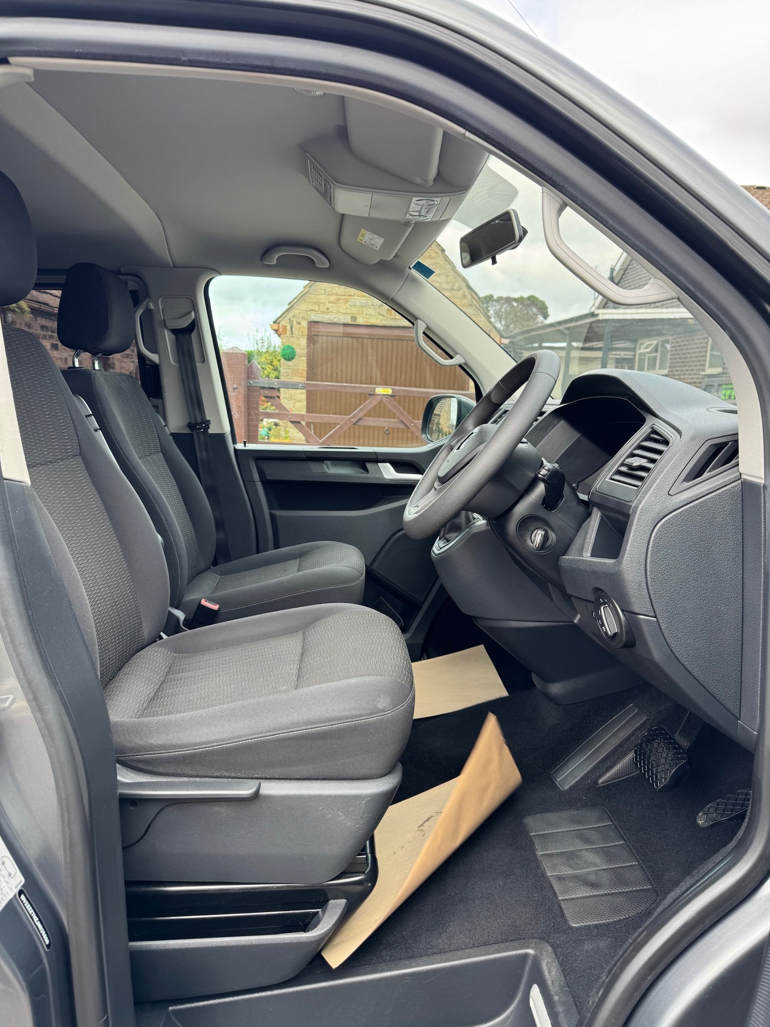 Used Volkswagen Transporter Shuttle 2017 for sale - 76206722: Photo 13