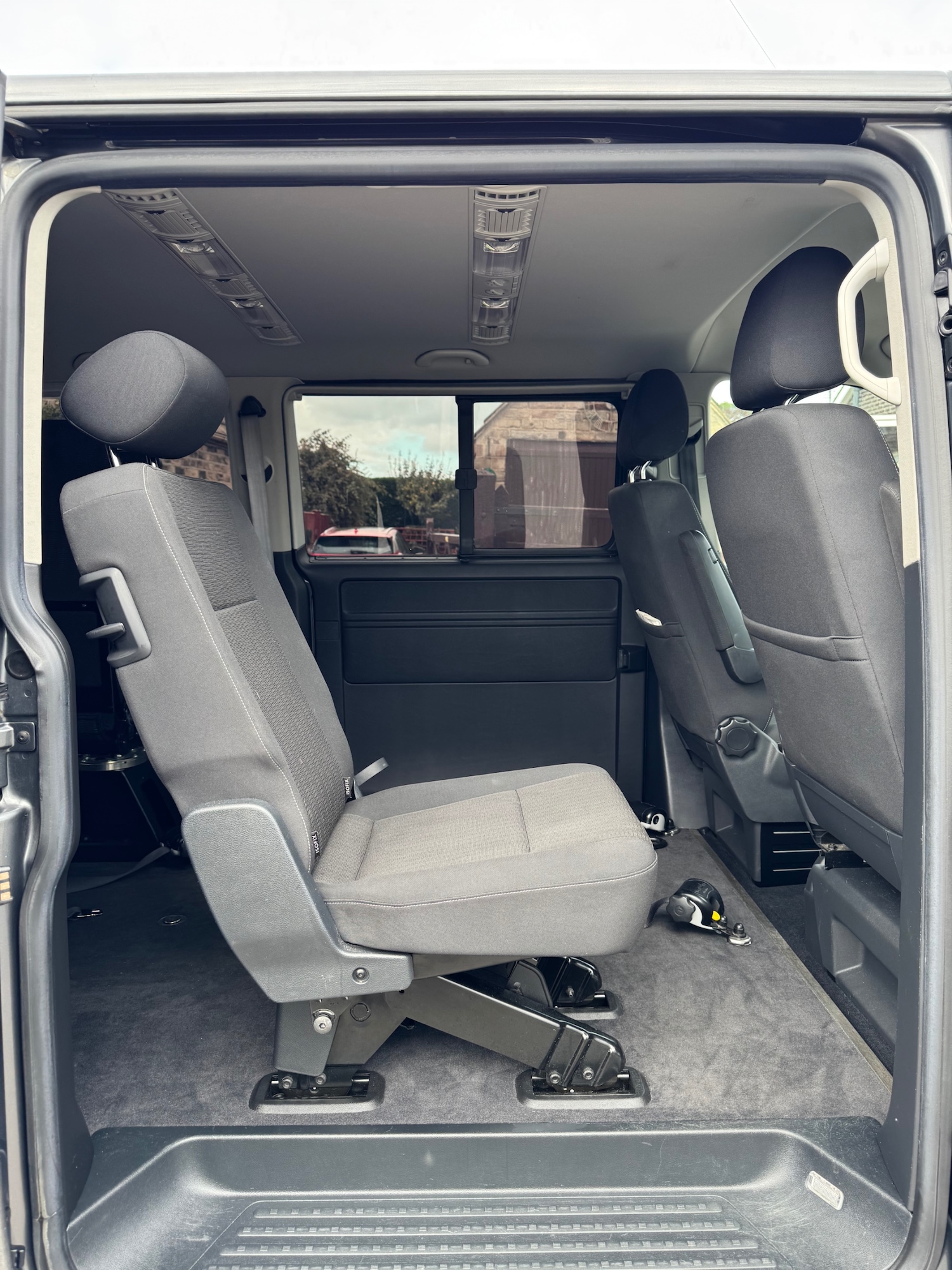 Used Volkswagen Transporter Shuttle 2017 for sale - 76206722: Photo 14