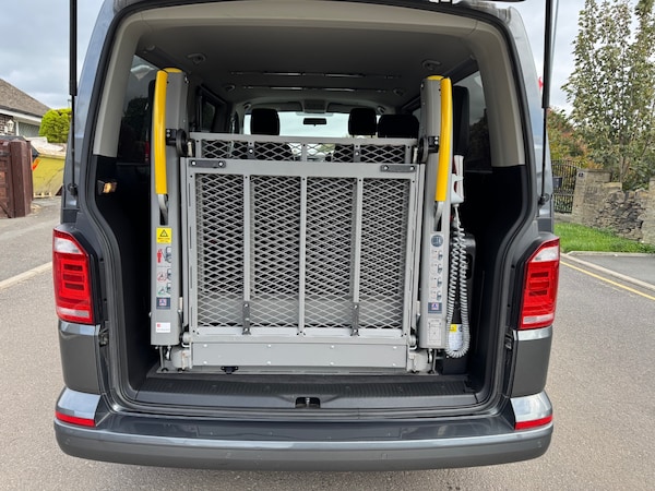 Used Volkswagen Transporter Shuttle 2017 for sale - 76206722: Photo 18